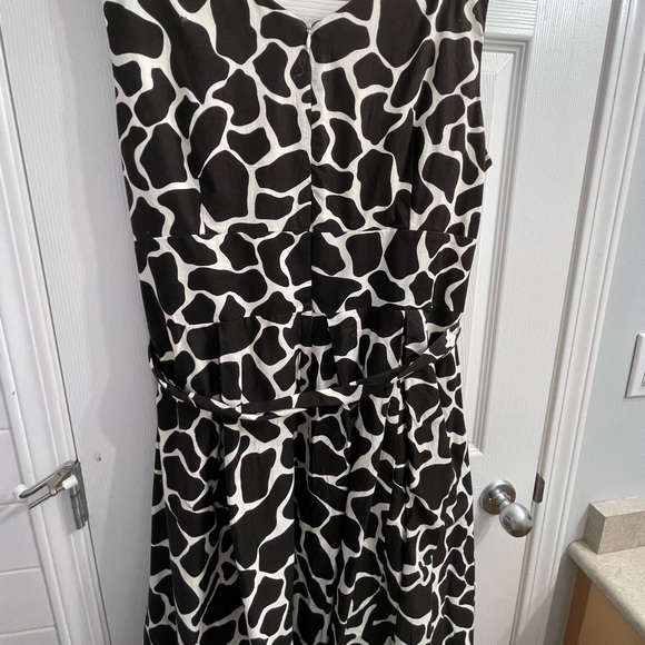 Hot midi dress for the summer! - Picture 3 of 5